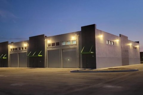 Commercial property in St. Lucie, Florida № 2187794