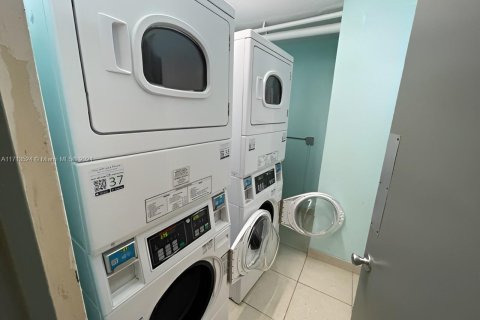 Copropriété à vendre à Fort Lauderdale, Floride: 2 chambres, 96.62 m2 № 1465487 - photo 24