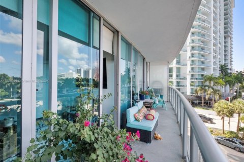 Condo in Miami, Florida, 1 bedroom  № 1867689 - photo 21