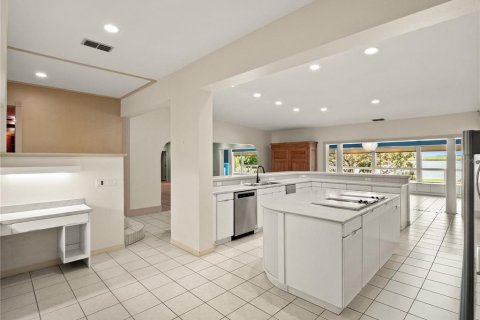 Casa en venta en Lake Alfred, Florida, 6 dormitorios, 653.57 m2 № 2197929 - foto 25