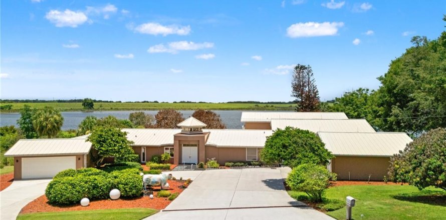 Casa en Lake Alfred, Florida 6 dormitorios, 653.57 m2 № 2197929