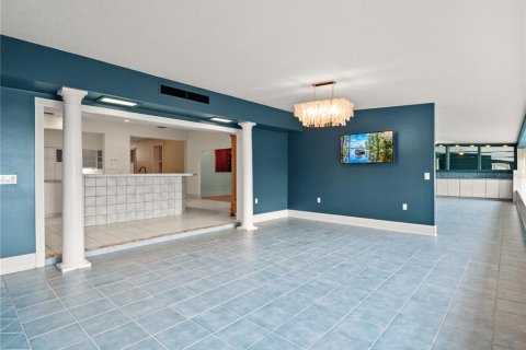 Casa en venta en Lake Alfred, Florida, 6 dormitorios, 653.57 m2 № 2197929 - foto 17