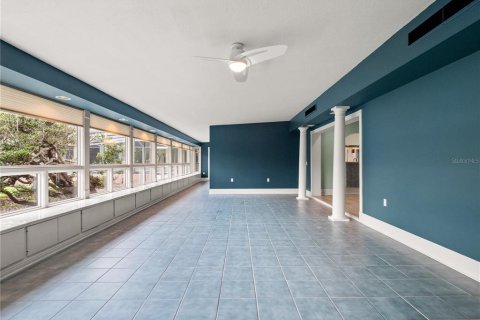 Casa en venta en Lake Alfred, Florida, 6 dormitorios, 653.57 m2 № 2197929 - foto 20