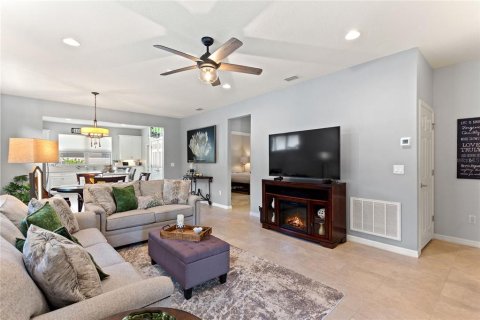 House in Davenport, Florida 2 bedrooms, 133.78 sq.m. № 1914438 - photo 18