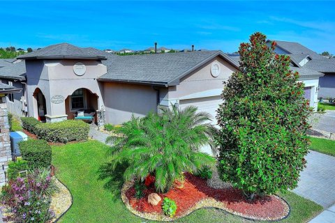 House in Davenport, Florida 2 bedrooms, 133.78 sq.m. № 1914438 - photo 1