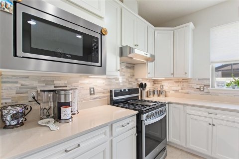 House in Davenport, Florida 2 bedrooms, 133.78 sq.m. № 1914438 - photo 26