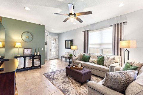 House in Davenport, Florida 2 bedrooms, 133.78 sq.m. № 1914438 - photo 17