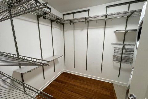 Condo in Orlando, Florida, 1 bedroom  № 1619375 - photo 16
