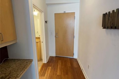 Condo in Orlando, Florida, 1 bedroom  № 1619375 - photo 27