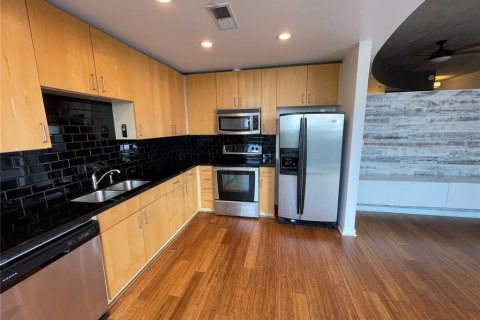 Condo in Orlando, Florida, 1 bedroom  № 1619375 - photo 10