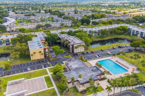 Condominio en venta en Lauderdale Lakes, Florida, 2 dormitorios, 93.09 m2 № 1683260 - foto 29