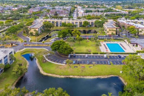 Condominio en venta en Lauderdale Lakes, Florida, 2 dormitorios, 93.09 m2 № 1683260 - foto 24