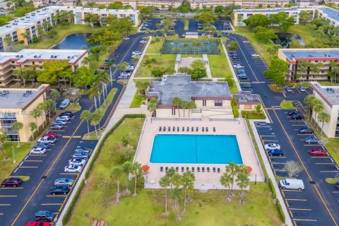 Condominio en venta en Lauderdale Lakes, Florida, 2 dormitorios, 93.09 m2 № 1683260 - foto 26