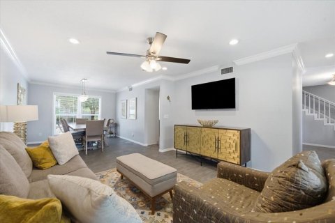 House in Tampa, Florida 4 bedrooms, 223.8 sq.m. № 2203424 - photo 24
