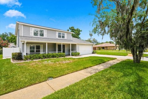 House in Tampa, Florida 4 bedrooms, 223.8 sq.m. № 2203424 - photo 3