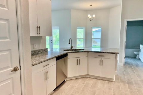 Casa en venta en Port Charlotte, Florida, 4 dormitorios, 210.42 m2 № 1529224 - foto 15