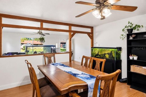House in Edgewater, Florida 3 bedrooms, 111.48 sq.m. № 2424056 - photo 13
