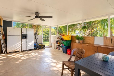 House in Edgewater, Florida 3 bedrooms, 111.48 sq.m. № 2424056 - photo 8