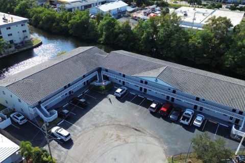 Copropriété à louer à Fort Lauderdale, Floride: 2 chambres, 86.4 m2 № 2042381 - photo 20