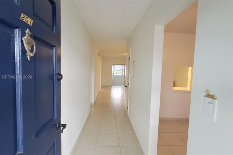Copropriété à louer à Fort Lauderdale, Floride: 2 chambres, 86.4 m2 № 2042381 - photo 5