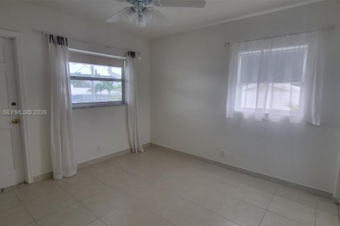 Copropriété à louer à Fort Lauderdale, Floride: 2 chambres, 86.4 m2 № 2042381 - photo 10