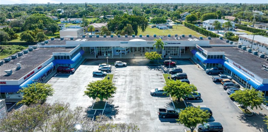 Immobilier commercial à Miami, Floride № 1939657