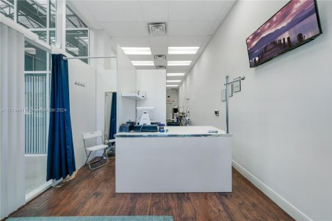 Immobilier commercial à vendre à Miami, Floride № 1939657 - photo 22