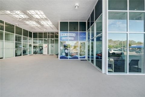 Immobilier commercial à vendre à Miami, Floride № 1939657 - photo 12