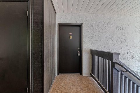 Condo in Sarasota, Florida, 2 bedrooms  № 2102603 - photo 29