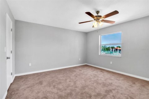 Condo in Sarasota, Florida, 2 bedrooms  № 2102603 - photo 24