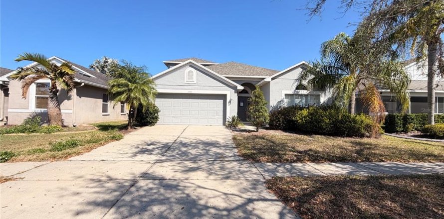 Casa en Ruskin, Florida 3 dormitorios, 227.61 m2 № 2330552