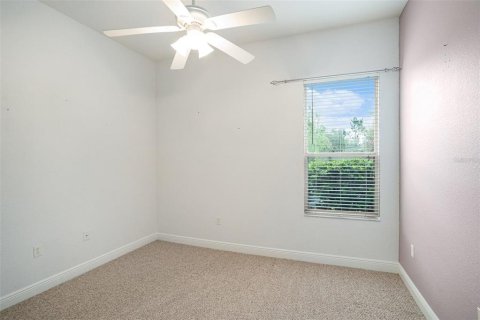 House in San Antonio, Florida 3 bedrooms, 162.49 sq.m. № 2155196 - photo 18