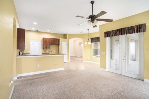 House in San Antonio, Florida 3 bedrooms, 162.49 sq.m. № 2155196 - photo 14