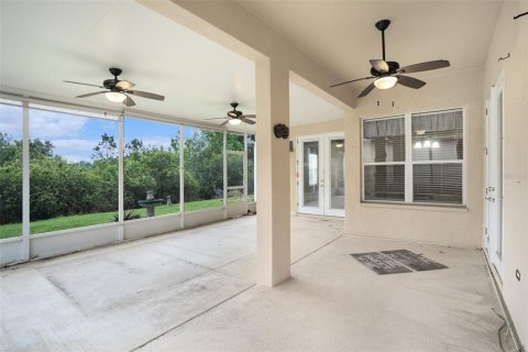 House in San Antonio, Florida 3 bedrooms, 162.49 sq.m. № 2155196 - photo 4