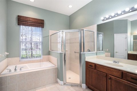 House in San Antonio, Florida 3 bedrooms, 162.49 sq.m. № 2155196 - photo 9