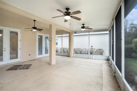 House in San Antonio, Florida 3 bedrooms, 162.49 sq.m. № 2155196 - photo 24