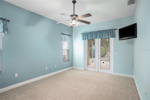 House in San Antonio, Florida 3 bedrooms, 162.49 sq.m. № 2155196 - photo 8