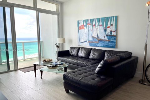 Copropriété à louer à Sunny Isles Beach, Floride: 2 chambres, 126.07 m2 № 2339950 - photo 7