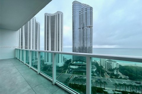 Copropriété à louer à Sunny Isles Beach, Floride: 2 chambres, 126.07 m2 № 2339950 - photo 4