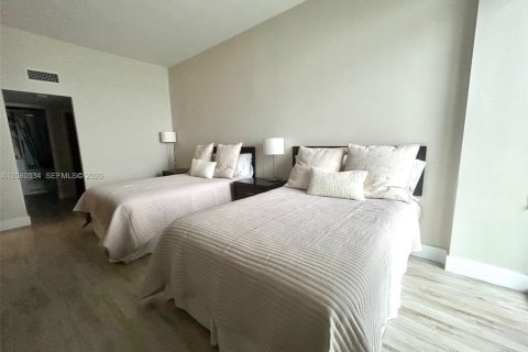 Copropriété à louer à Sunny Isles Beach, Floride: 2 chambres, 126.07 m2 № 2339950 - photo 30