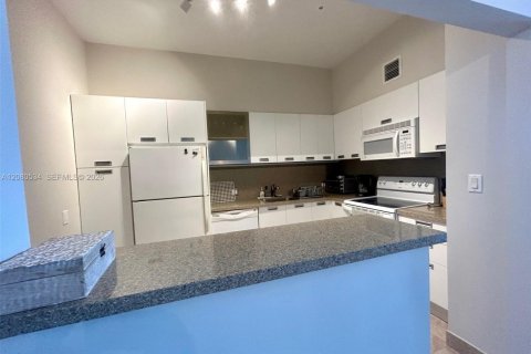 Copropriété à louer à Sunny Isles Beach, Floride: 2 chambres, 126.07 m2 № 2339950 - photo 20