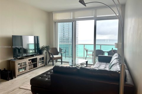 Copropriété à louer à Sunny Isles Beach, Floride: 2 chambres, 126.07 m2 № 2339950 - photo 16