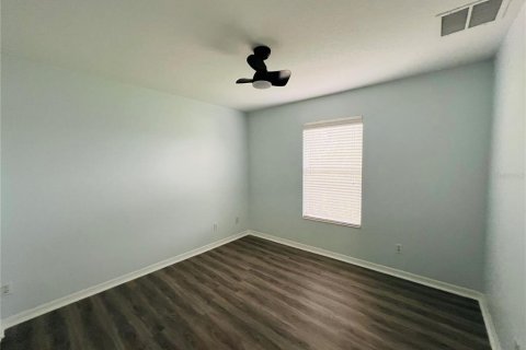Townhouse in Tampa, Florida 3 bedrooms, 135.17 sq.m. № 2209595 - photo 9