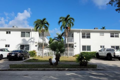 Condo à Hollywood, Floride, 1 chambre  № 2069960