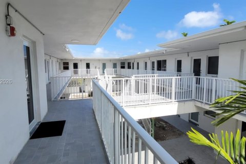 Copropriété à louer à Hollywood, Floride: 1 chambre, 59.46 m2 № 2069960 - photo 20