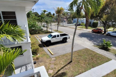 Copropriété à louer à Hollywood, Floride: 1 chambre, 59.46 m2 № 2069960 - photo 24