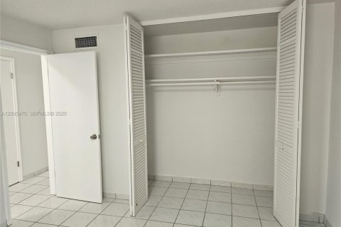 Copropriété à louer à Hollywood, Floride: 1 chambre, 59.46 m2 № 2069960 - photo 17