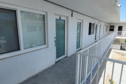 Copropriété à louer à Hollywood, Floride: 1 chambre, 59.46 m2 № 2069960 - photo 30