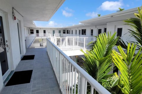 Copropriété à louer à Hollywood, Floride: 1 chambre, 59.46 m2 № 2069960 - photo 26