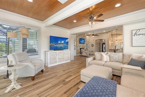 House in Lakewood Ranch, Florida 3 bedrooms, 208.66 sq.m. № 1913789 - photo 18